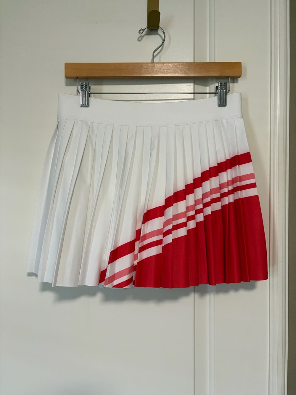 NWOT♥️🎾Athleta White & Red Stripes Pleated Skater Skirt Tennis Skort⛳️🏓